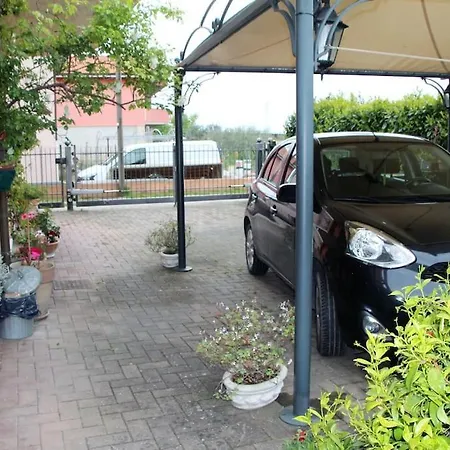 Frally Intero Alloggio, Appartamento. Apartment