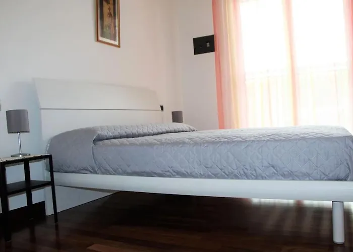 Apartament Frally Intero Alloggio, Appartamento. *