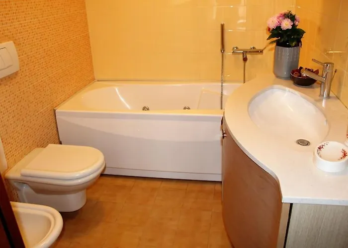 Frally Intero Alloggio, Appartamento. Apartament Rimini