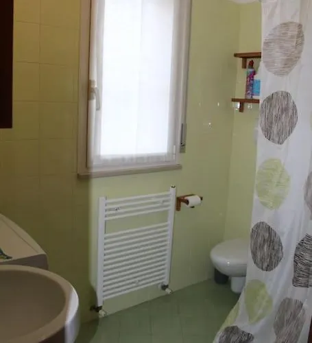 شقة Frally Intero Alloggio, Appartamento.