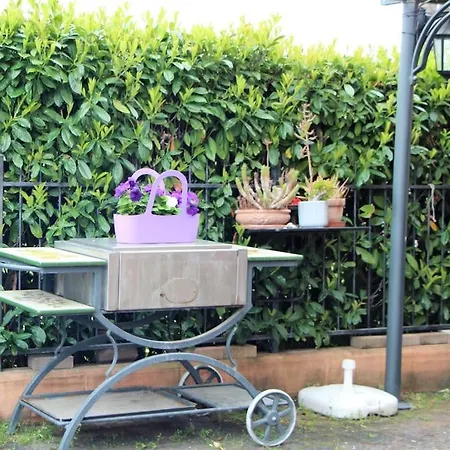 Frally Intero Alloggio, Appartamento. *